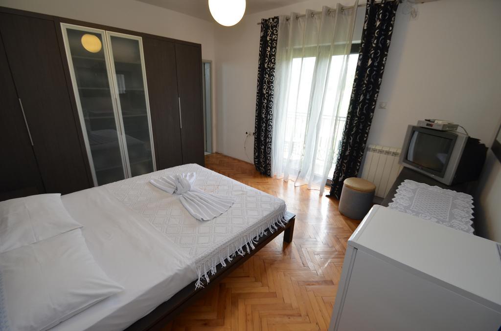 Apartments Ivetic كوتور الغرفة الصورة