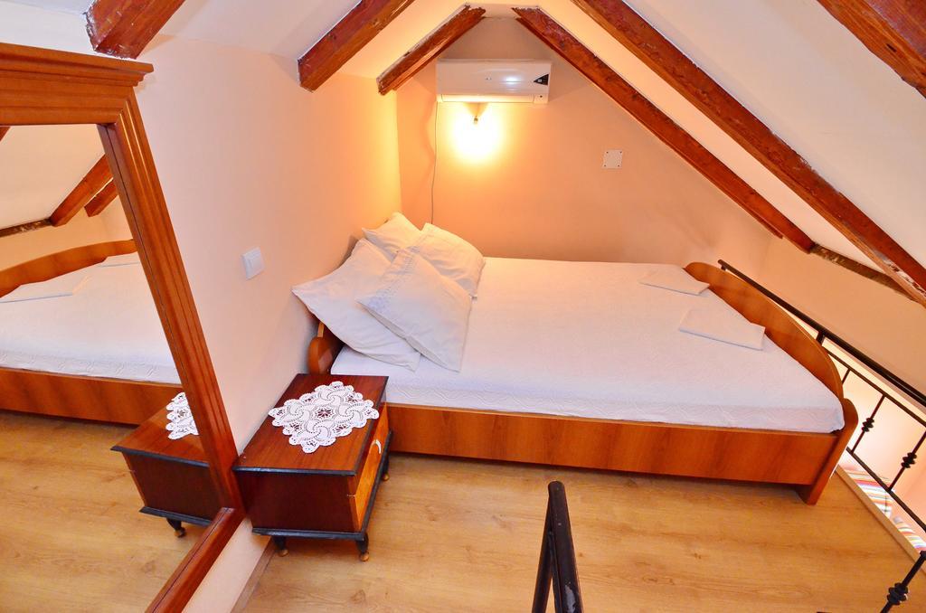 Apartments Ivetic كوتور الغرفة الصورة