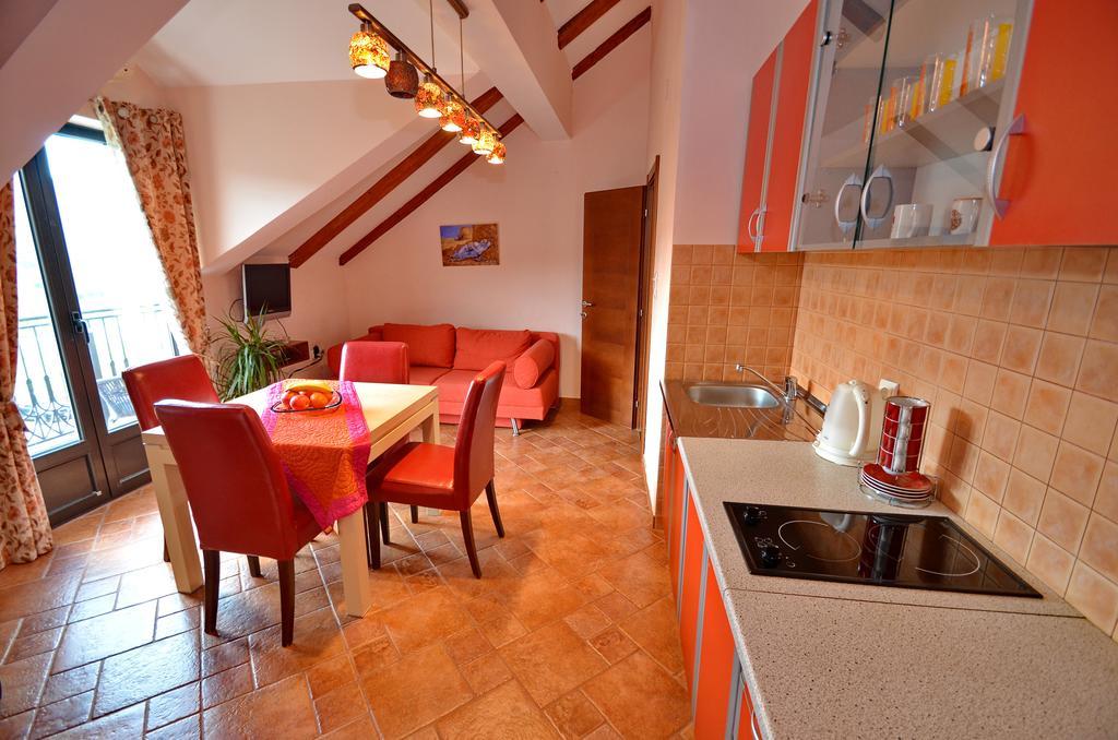 Apartments Ivetic كوتور الغرفة الصورة