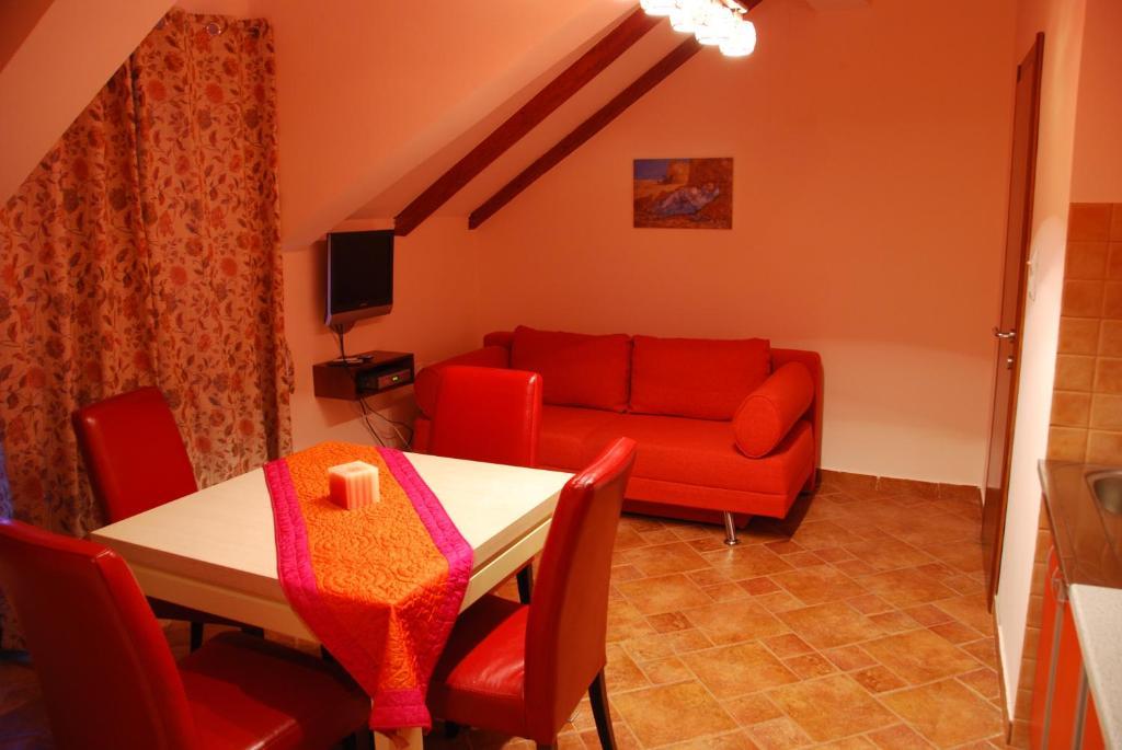 Apartments Ivetic كوتور الغرفة الصورة
