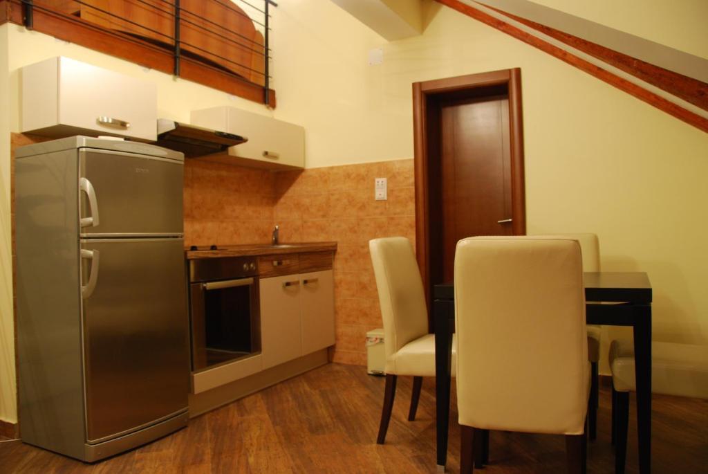 Apartments Ivetic كوتور الغرفة الصورة
